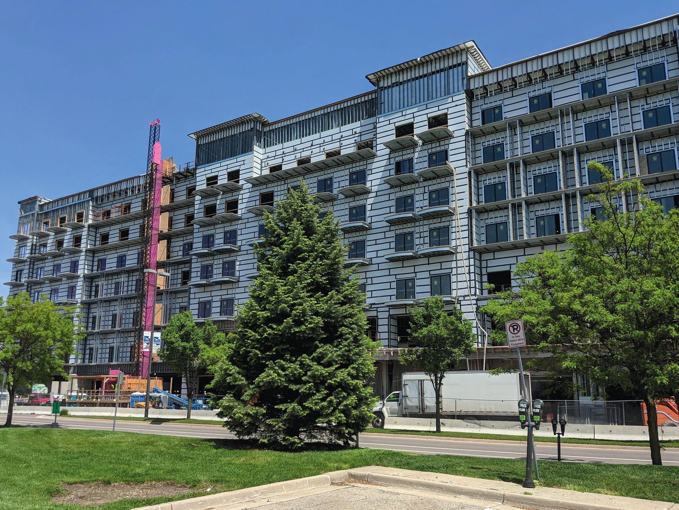 GR hotel rates push upward amid construction boom